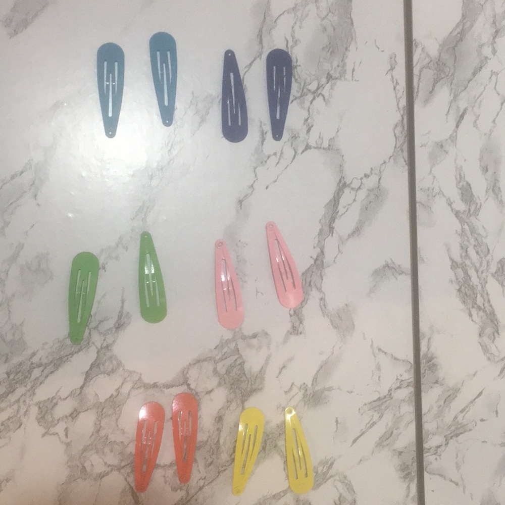 Hair clips